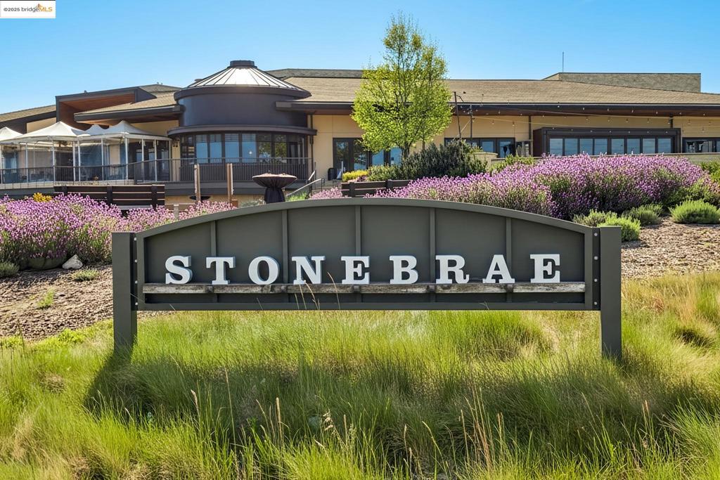 STONEBRAE COUNTRY CLUB - Residential