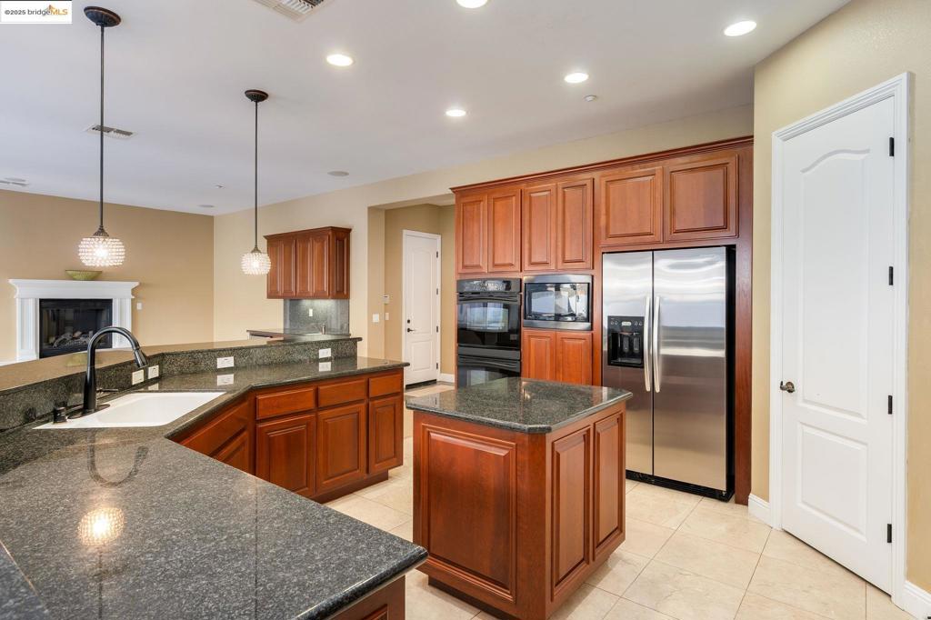 STONEBRAE COUNTRY CLUB - Residential