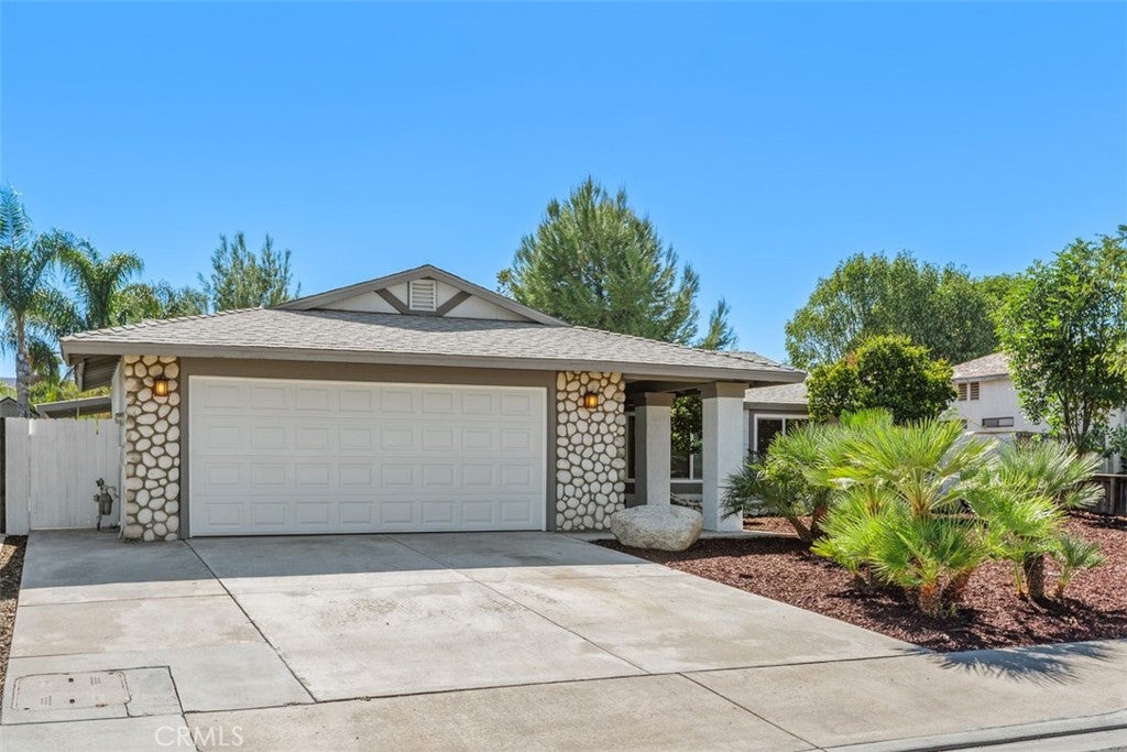 26117 Snow Creek