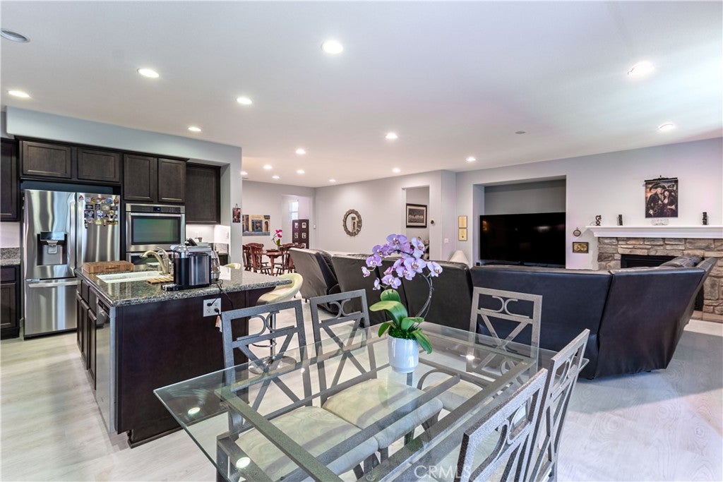14325 Florence