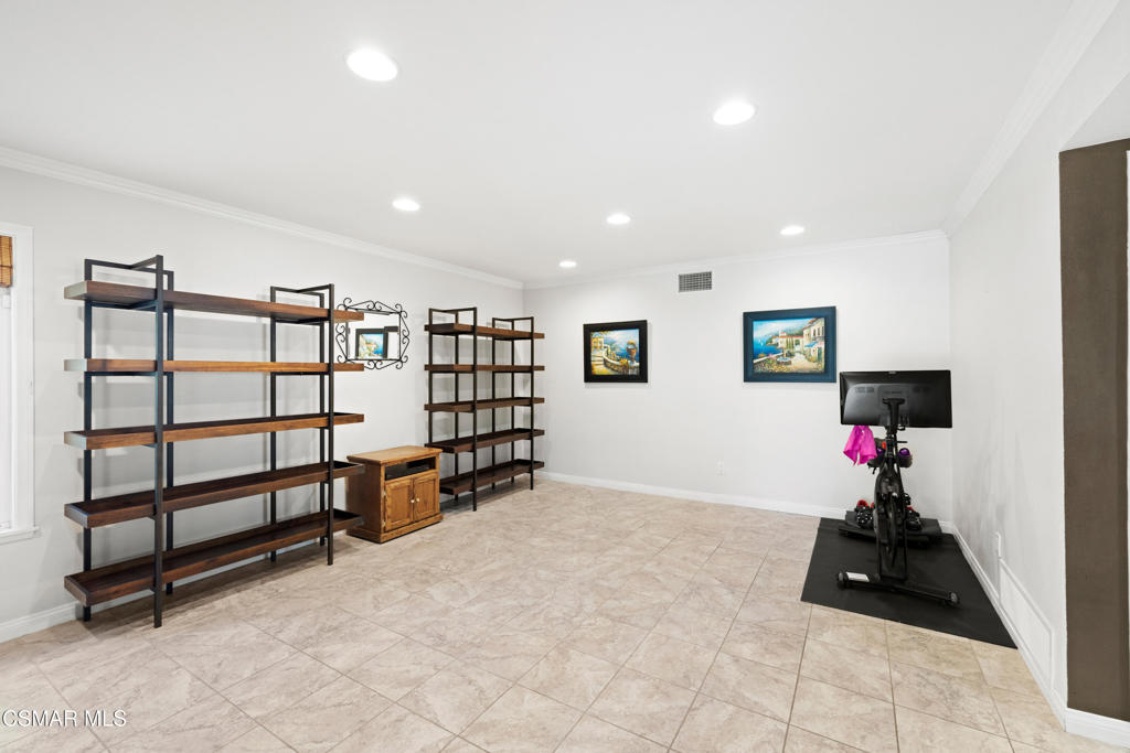 Forest Hills-115 - 115 - Residential