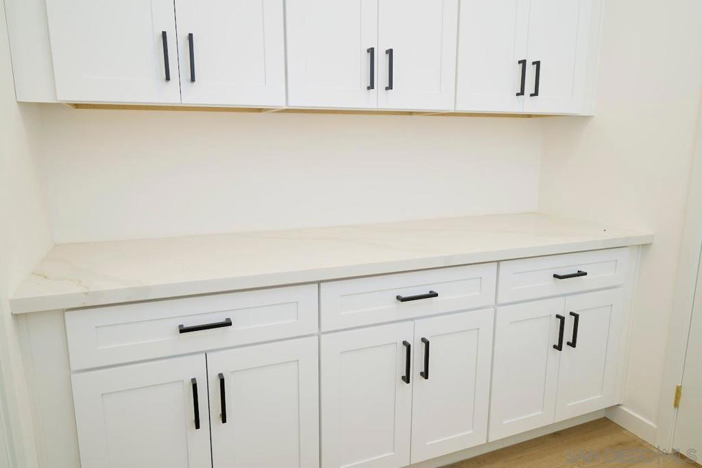 Lakeside - Residential