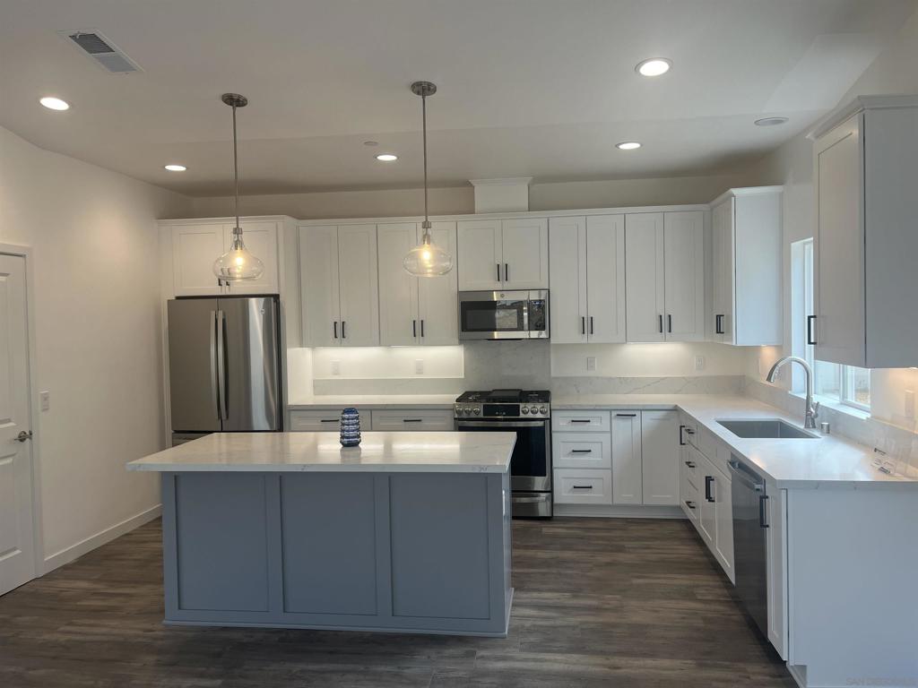 Lakeside - Residential