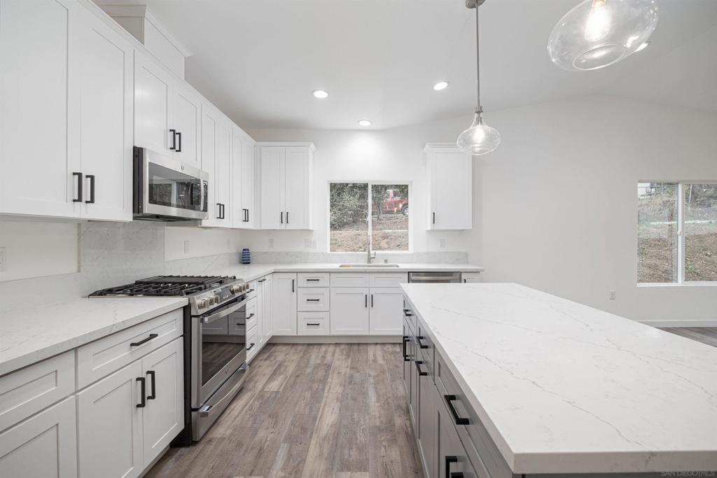 Lakeside - Residential