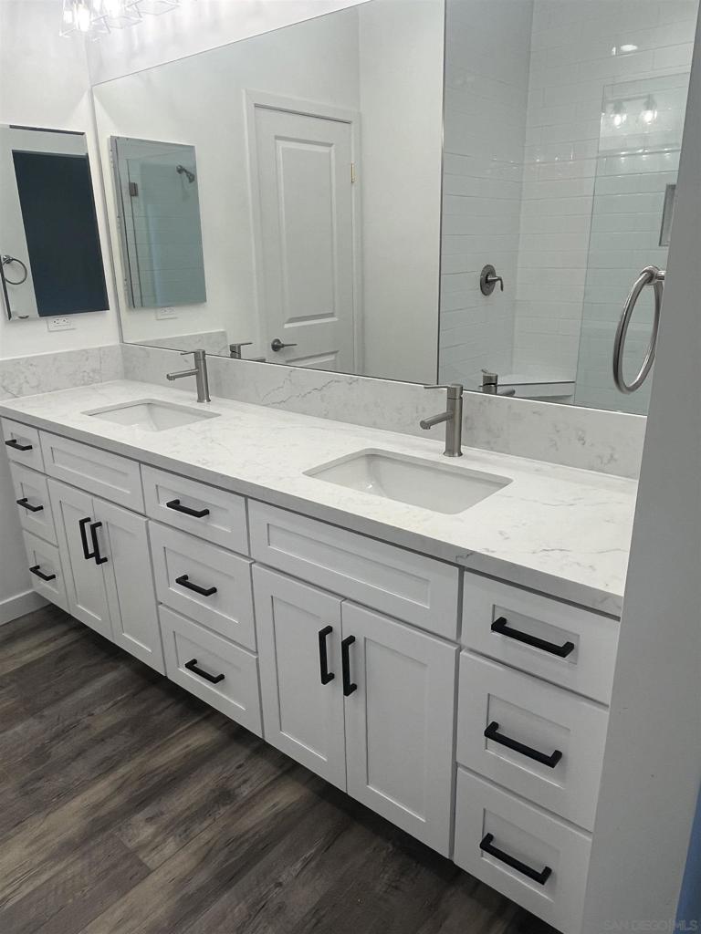 Lakeside - Residential