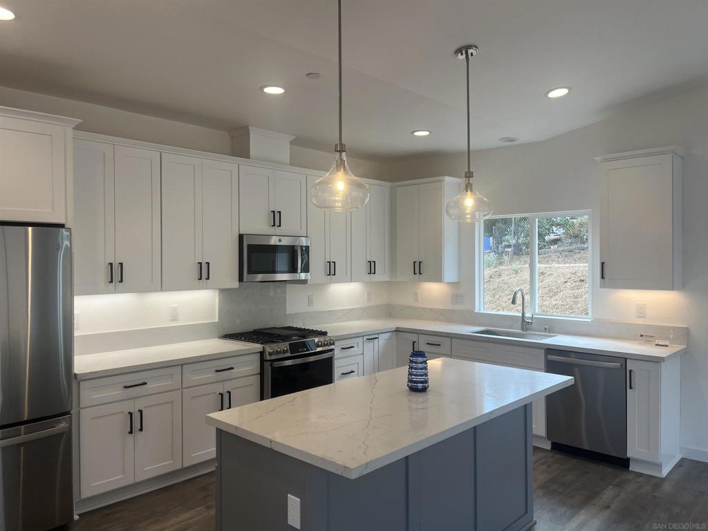 Lakeside - Residential