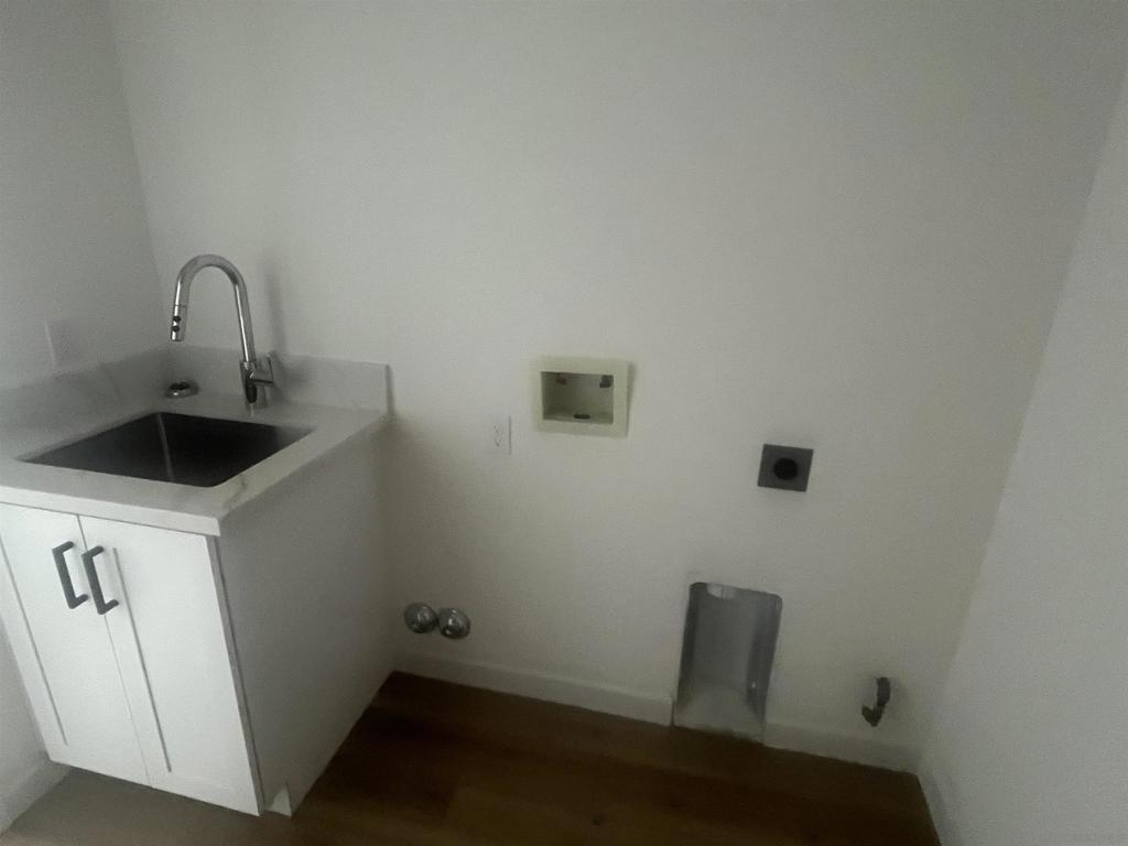 Lakeside - Residential