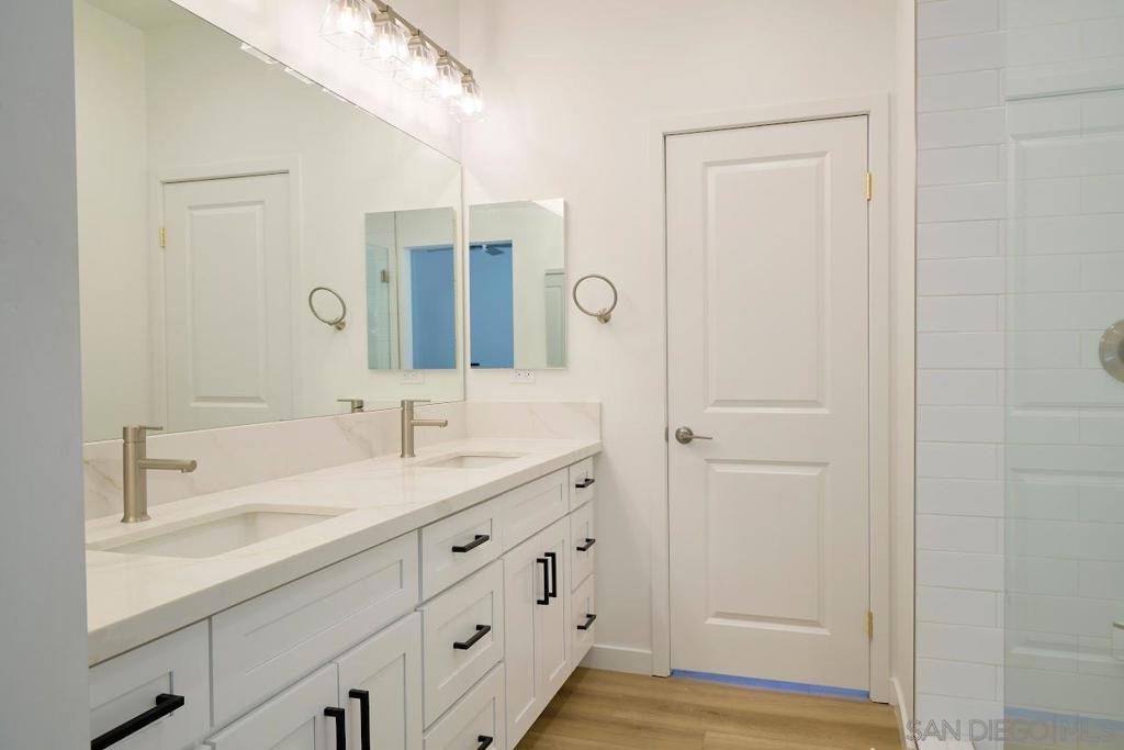 Lakeside - Residential