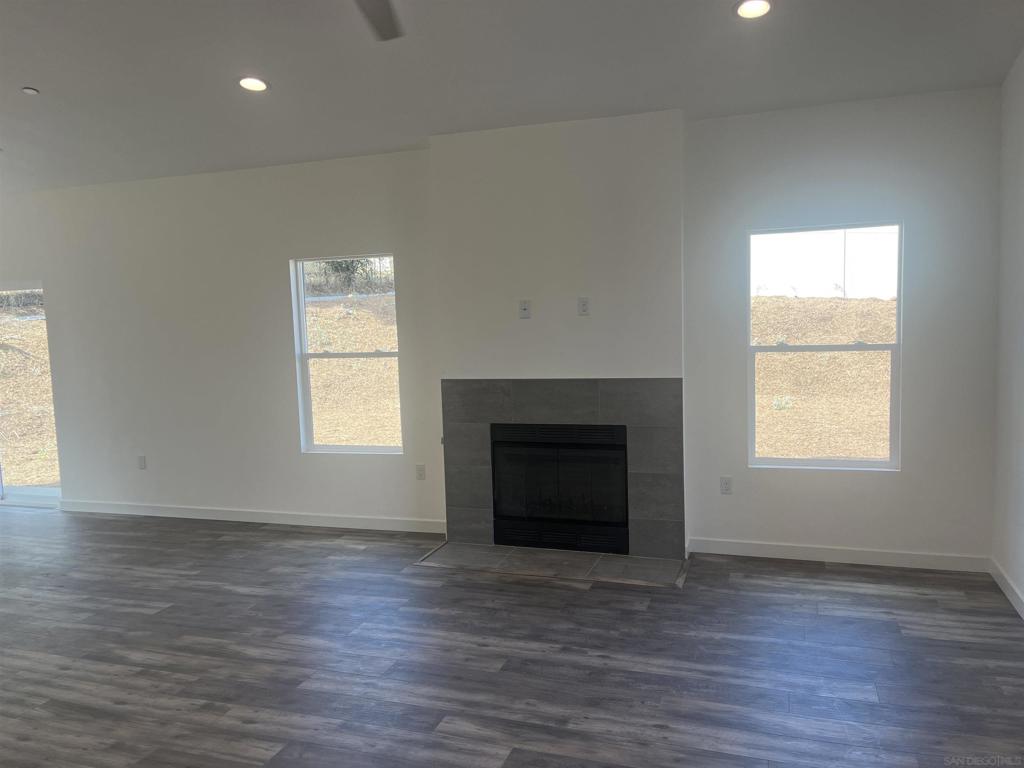 Lakeside - Residential