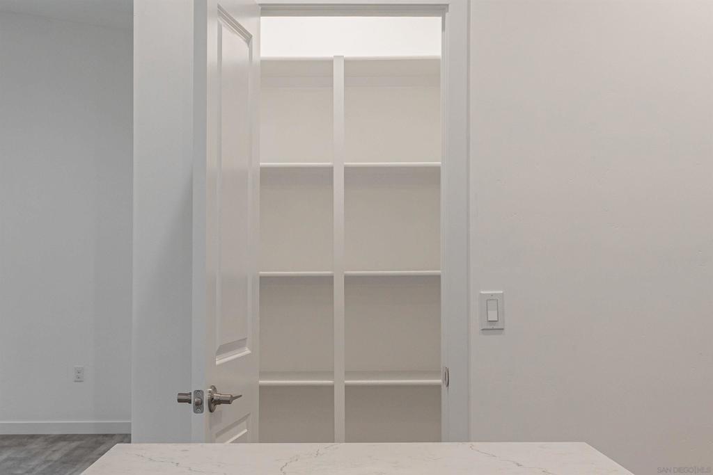 Lakeside - Residential