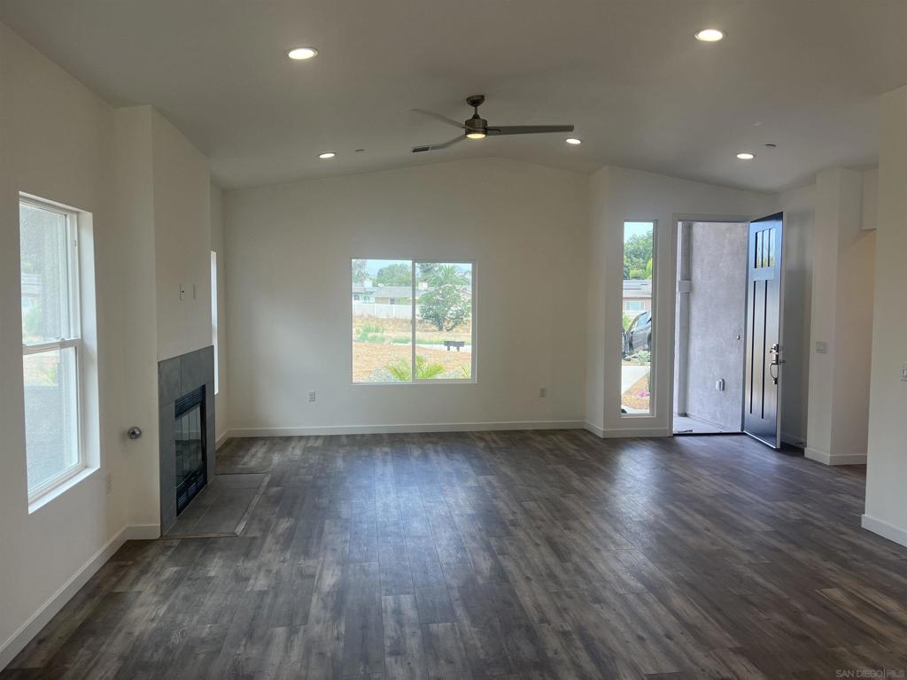 Lakeside - Residential