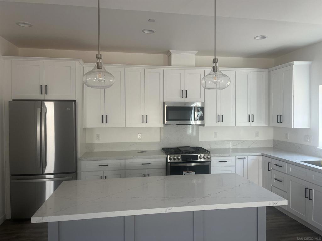 Lakeside - Residential