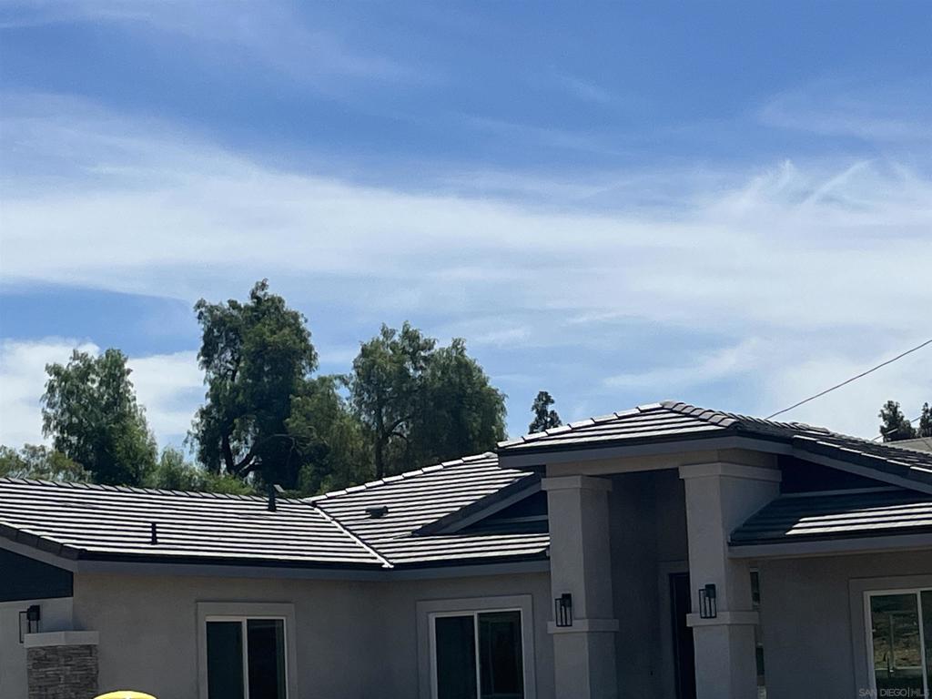 Lakeside - Residential