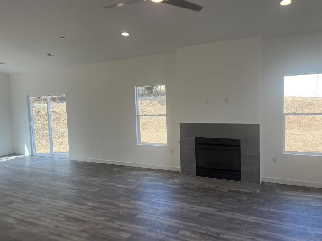 Lakeside - Residential