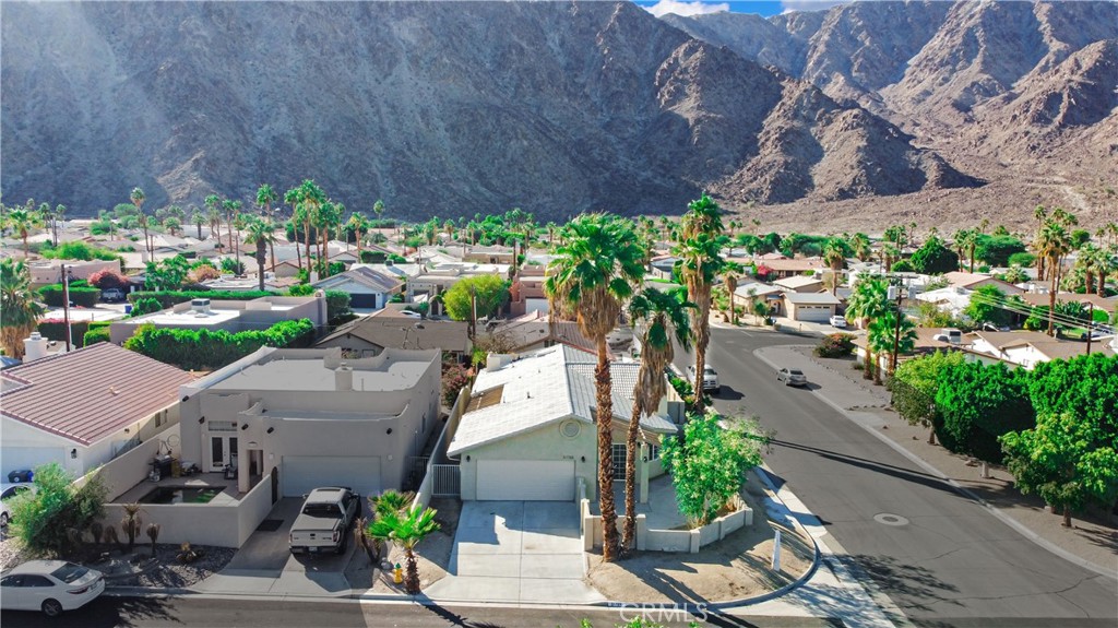 La Quinta Cove* - Residential