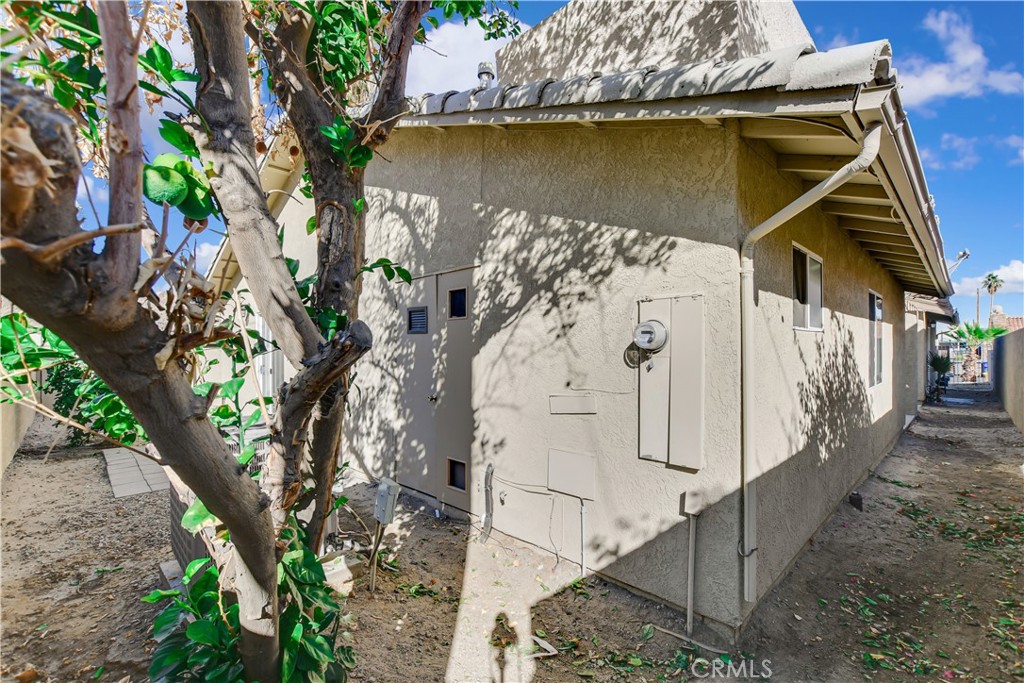 La Quinta Cove* - Residential