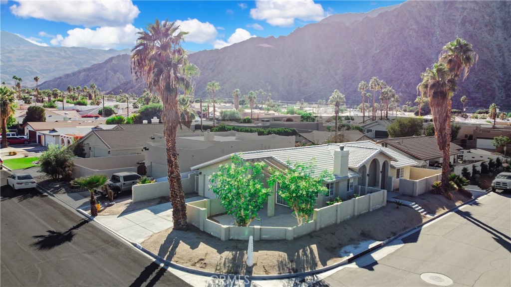 La Quinta Cove* - Residential