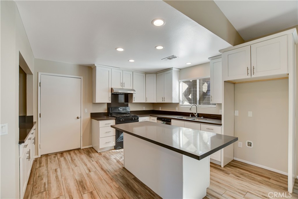 La Quinta Cove* - Residential