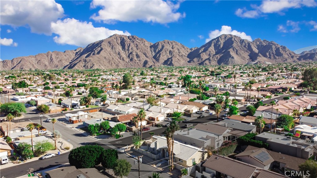 La Quinta Cove* - Residential