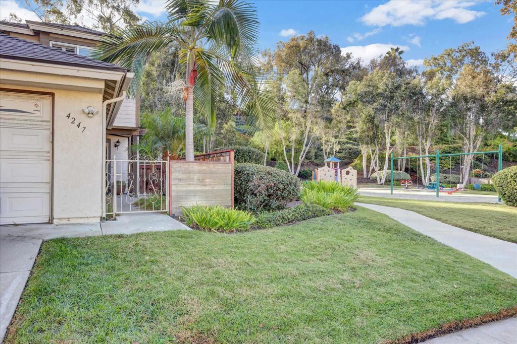 4247 Esperanza Way
