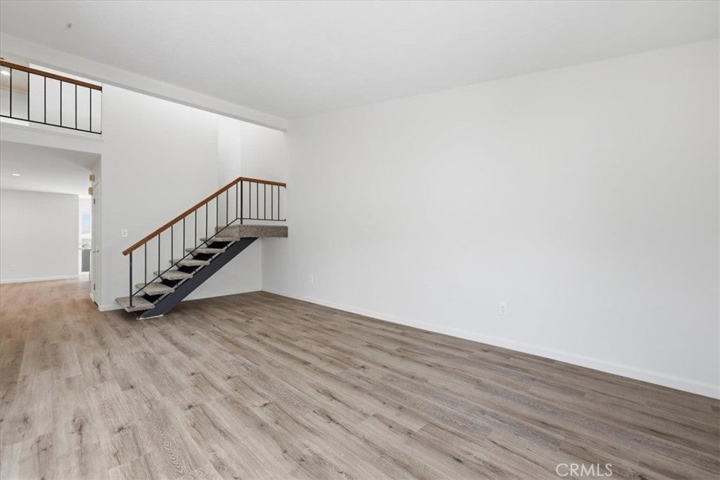 10445 Larwin unit 3 3