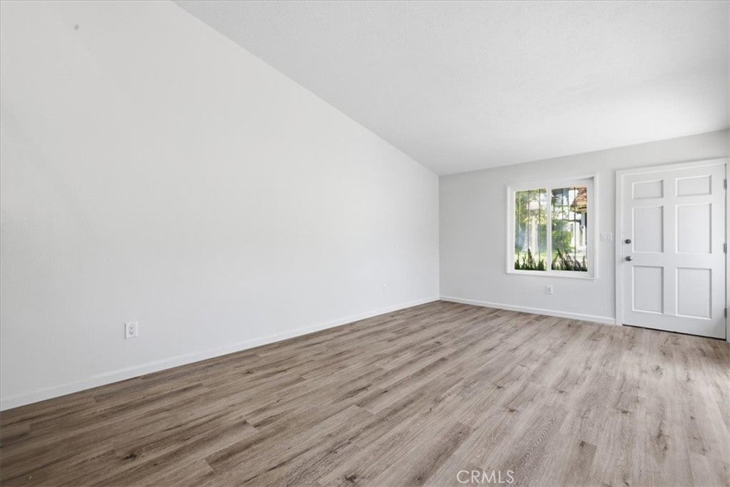 10445 Larwin unit 3 3