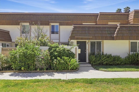 Photo of 10445 Larwin unit 3 AVE, Chatsworth, CA 91311 (MLS # SR26207564)