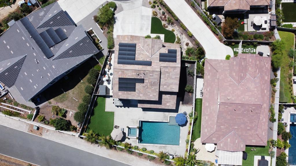 1564 Manzanita Hollows Lane