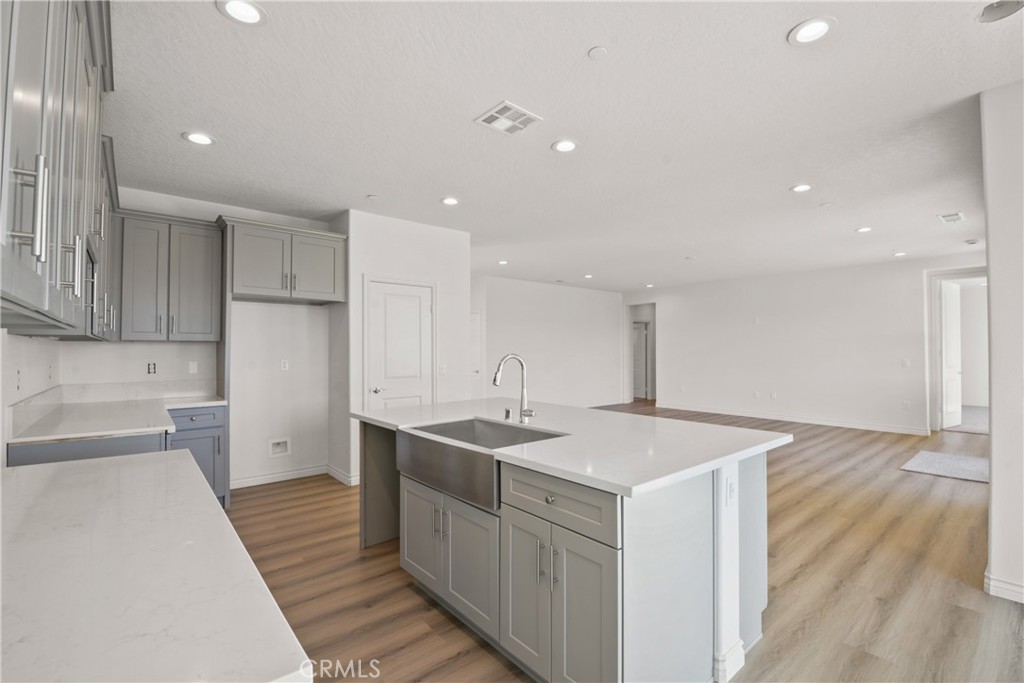 7144 Farmdale Avenue