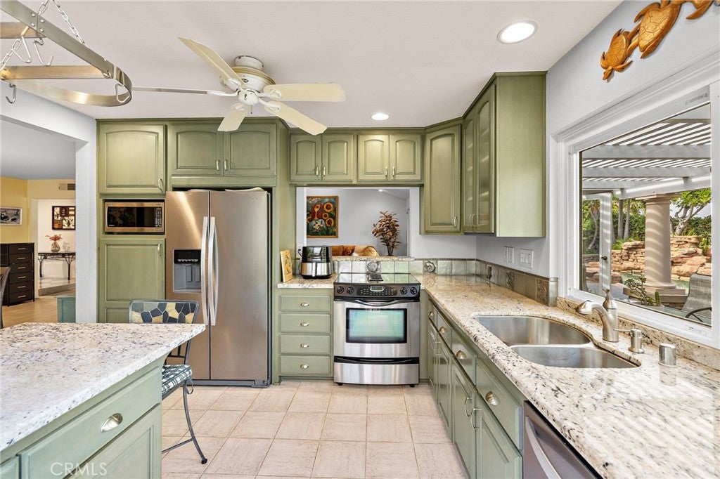 23631 Amalia, Mission Viejo CA 92691 - Photo 18
