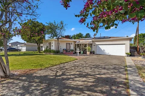 16470 Upland Ave, Fontana, CA 92335 - MLS#: IG26041352