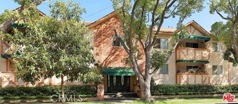 Photo of 12030 Rochester Avenue #110, Los Angeles, CA 90025 (MLS # SR26021884)