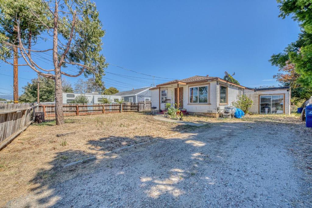 266 Manfre Road