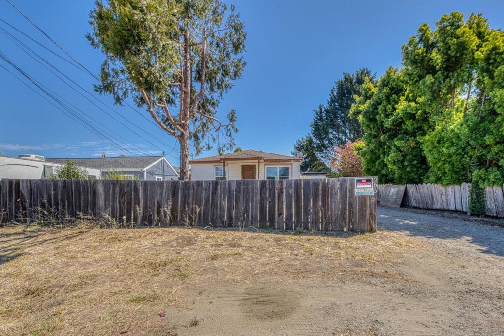 266 Manfre Road