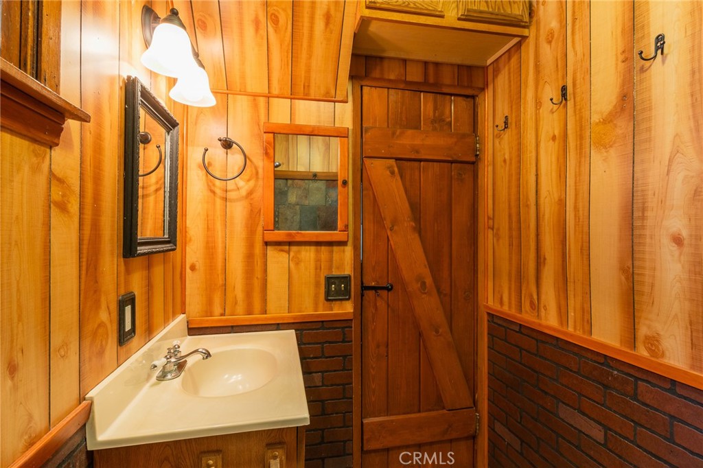 Twin Peaks (TWIN) - Residential