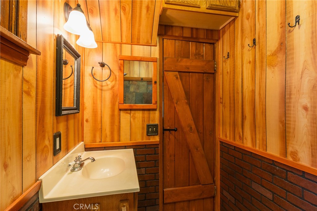 Twin Peaks (TWIN) - Residential