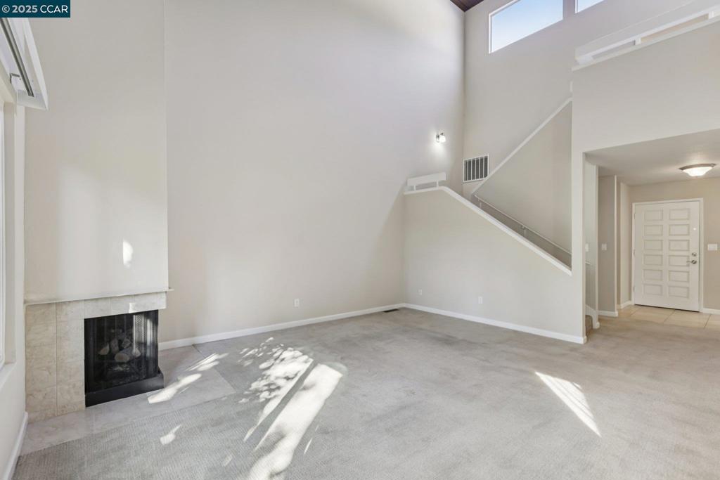 CASITASDEG - Residential Lease