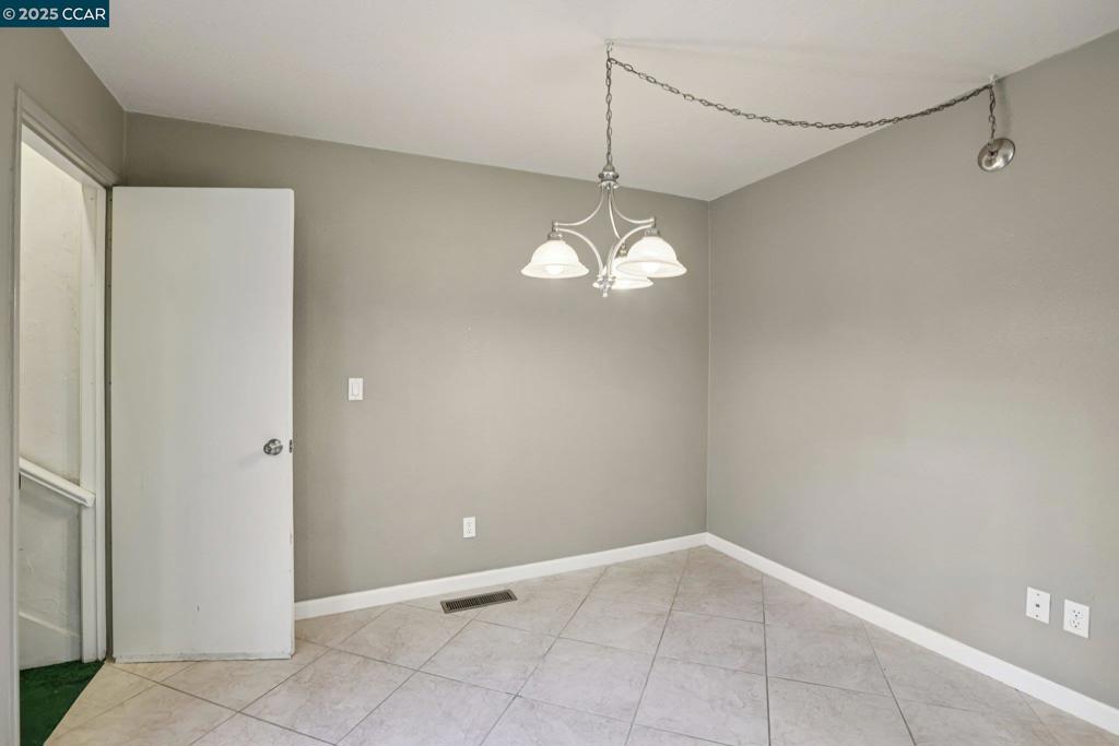 CASITASDEG - Residential Lease
