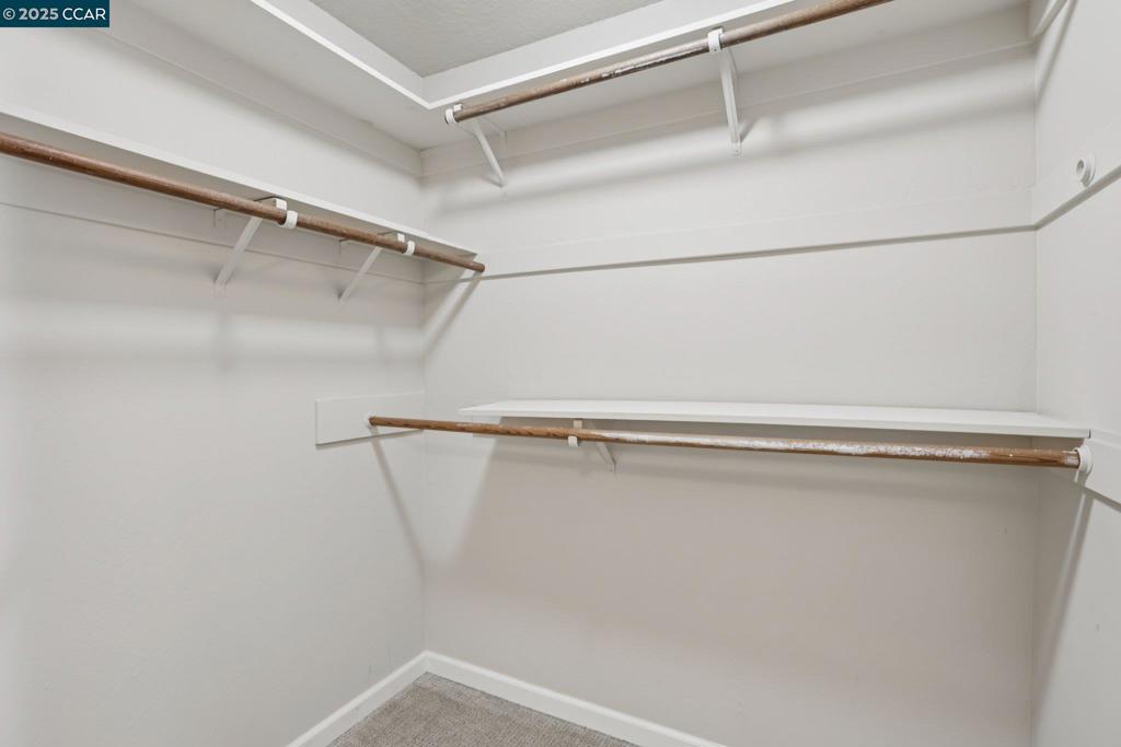 CASITASDEG - Residential Lease
