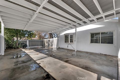 Tiny photo for 22736 Schoolcraft St, West Hills, CA 91307 (MLS # SR26039884)