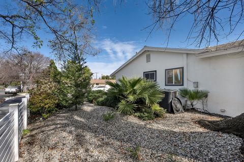 Tiny photo for 22736 Schoolcraft St, West Hills, CA 91307 (MLS # SR26039884)