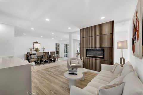 Tiny photo for 22736 Schoolcraft St, West Hills, CA 91307 (MLS # SR26039884)