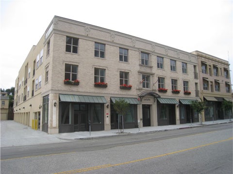 Photo of 255 W 7th ST #24, San Pedro, CA 90731 (MLS # SB26228701)