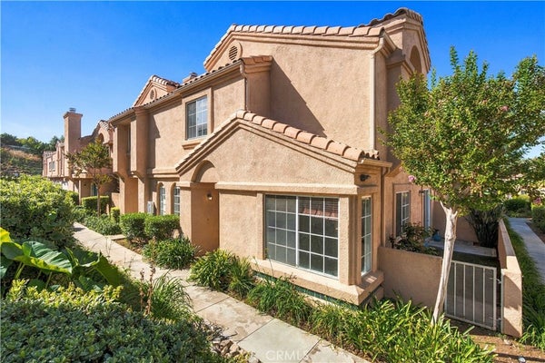 18818 VISTA DEL CANON, NEWHALL, CA 91321 - Image 67be419336597bfb7a26ca49bbeb7a92/3485709780
