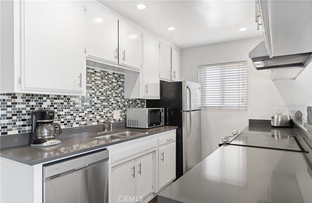 3206 W Balboa Boulevard, Newport Beach CA 92663 - Photo 6