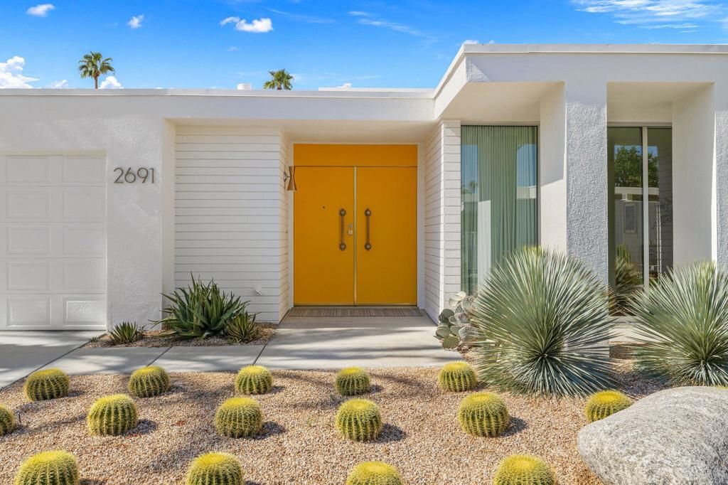 Photo of 2691 S Kings Road E, Palm Springs, CA 92264 (MLS # 219135905PS)