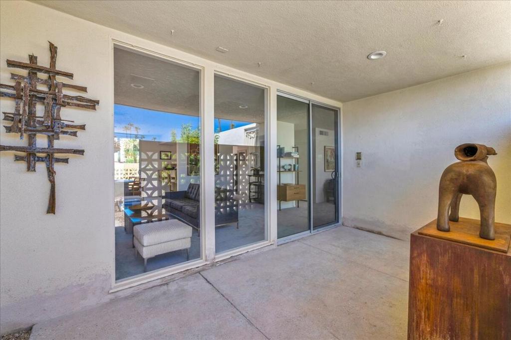 1859 Sandcliff Road