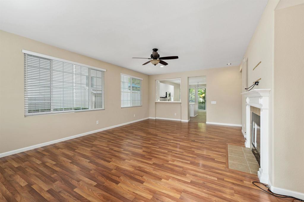 3234 W Canyon Avenue