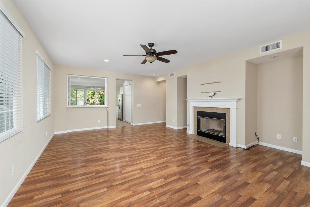 3234 W Canyon Avenue