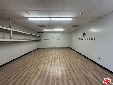 Photo of 509 E Rosecrans Avenue, Compton, CA 90221 (MLS # 26668405)